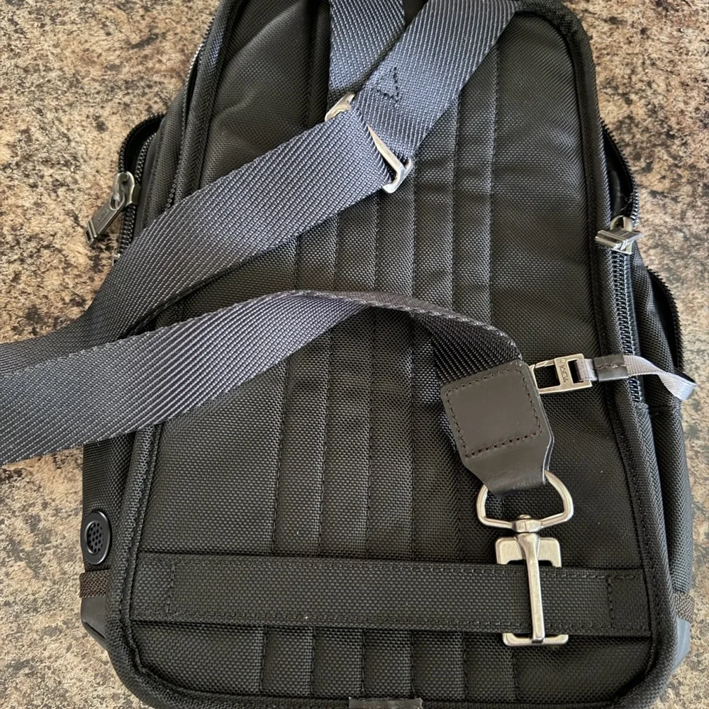 Unisex Tumi sling bag